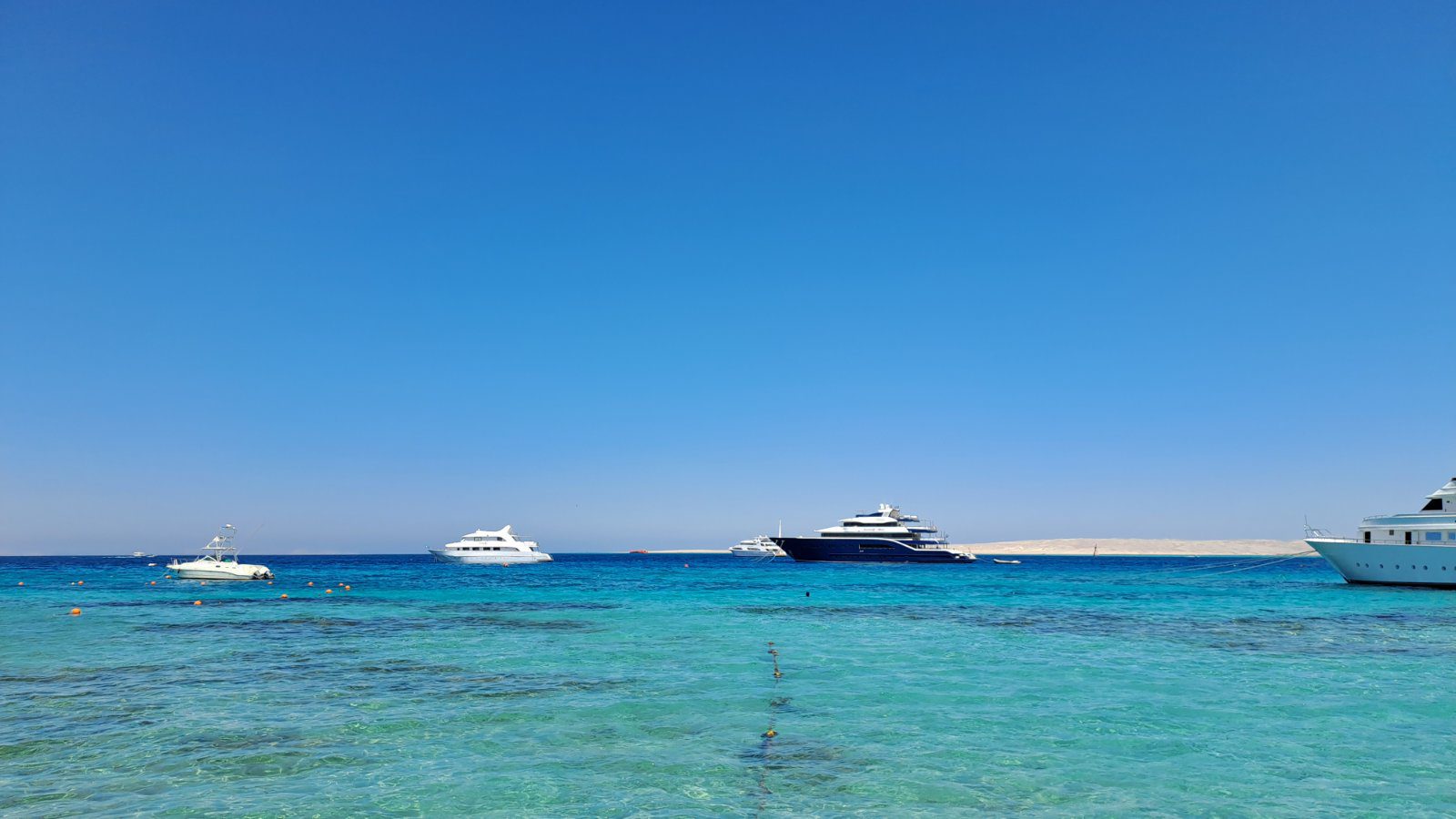 Как китайские туристы опять устроили драму в египетском отеле!